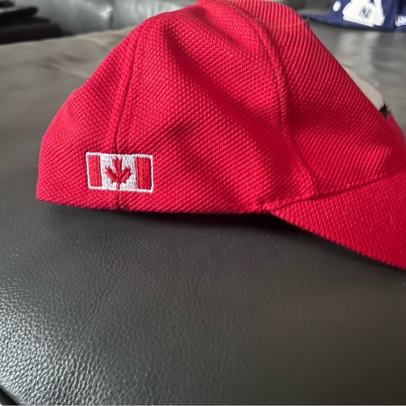 Pro tech fitted hat - Picture 3 of 5